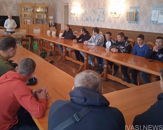 Майже півтори сотні слухачів Державних навчальних закладів Одещини склали іспити за професією «тракторист-машиніст»