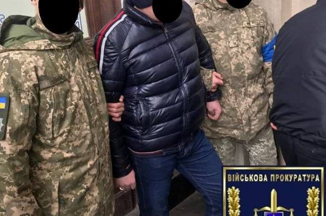 В Одессе задержали военнослужащего, который вез амфетамин