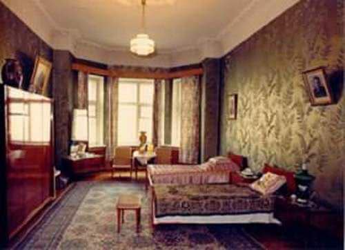 К 100–летию Андропова обнародовали архивные фото квартиры, в которой жил Генсек КПСС