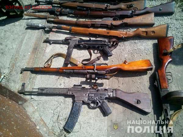 У жителя Одесской области изъяли целый арсенал оружия