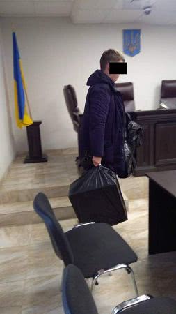 Судебное заседание по делу запорожского журналиста Павла Волкова проходило под выкрики радикалов
