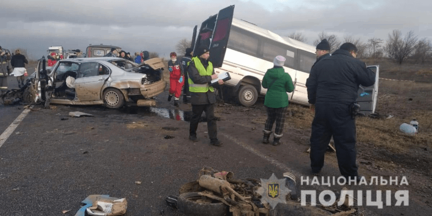 В Одеській області в ДТП за участю маршрутки загинула 14-річна дівчинка