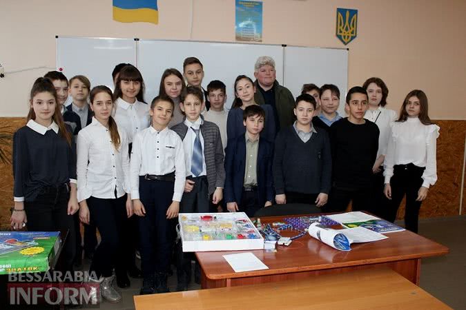 Рисование шоколадом и разоблачение фальшивых денег: Одесская пищевая академия презентовала себя в Измаиле