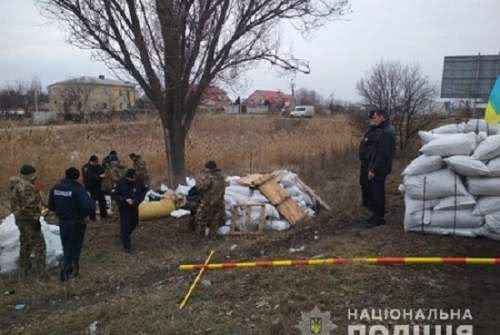 Под Днепром шестеро вооружённых мужчин пытались обустроить блокпост