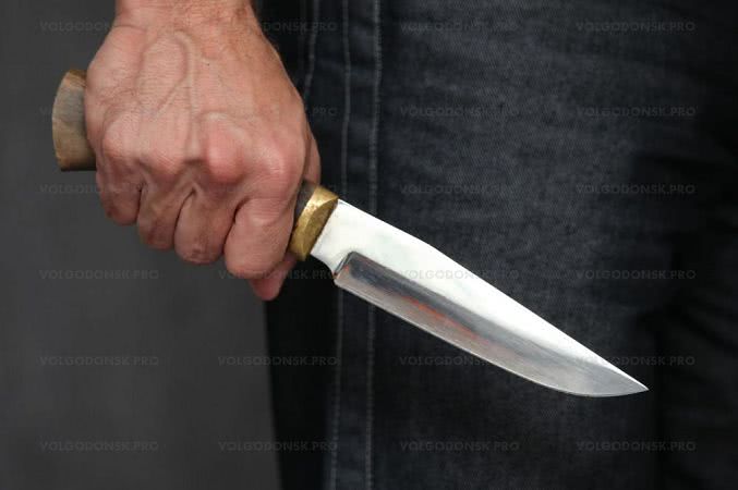Ударил ножом в область сердца: в Одесской области мужчина хотел убить друга