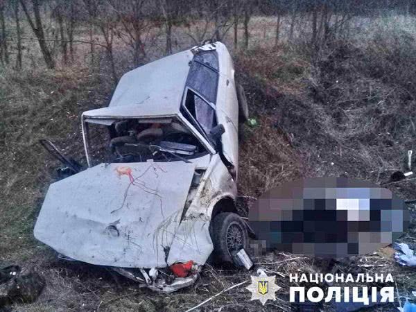 Карма в действии: похитив 12 тыс. долларов, грабители разбились в ДТП под Одессой