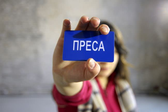 На сессии Арцизского горсовета депутат осмелился напасть на журналиста (видео)