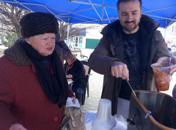 В Татарбунарах прошла бессрочная благотворительная акция «Раздели хлеб с ближним»