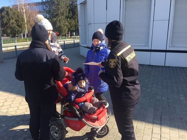 Измаильские спасатели провели профилактическую акцию «Врятуй життя і майно від вогню»