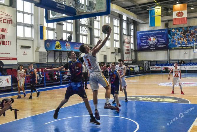 В Одессе определились чемпионы первой школьной баскетбольной лиги