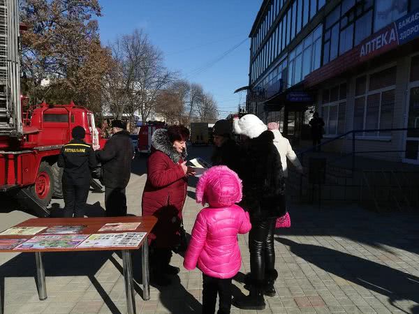 Измаильские спасатели провели профилактическую акцию «Врятуй життя і майно від вогню»
