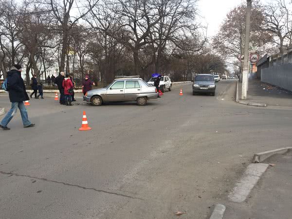 ДТП в Измаиле: на пересечении Бендерской и Холостякова "Славута" не пропустила "пятерку"