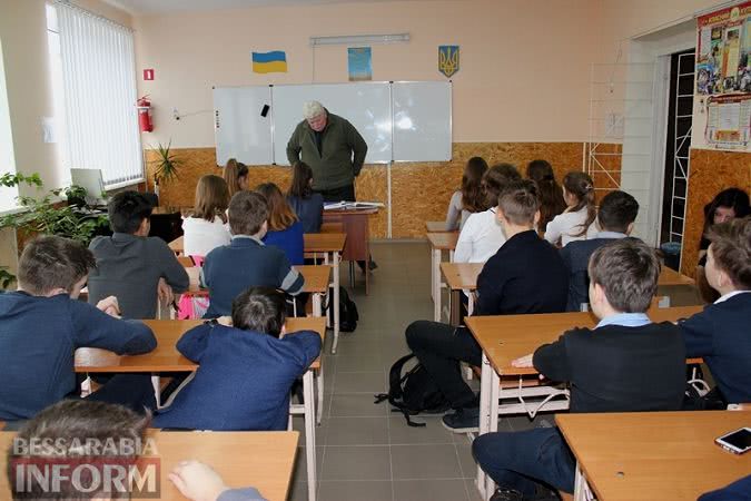 Рисование шоколадом и разоблачение фальшивых денег: Одесская пищевая академия презентовала себя в Измаиле