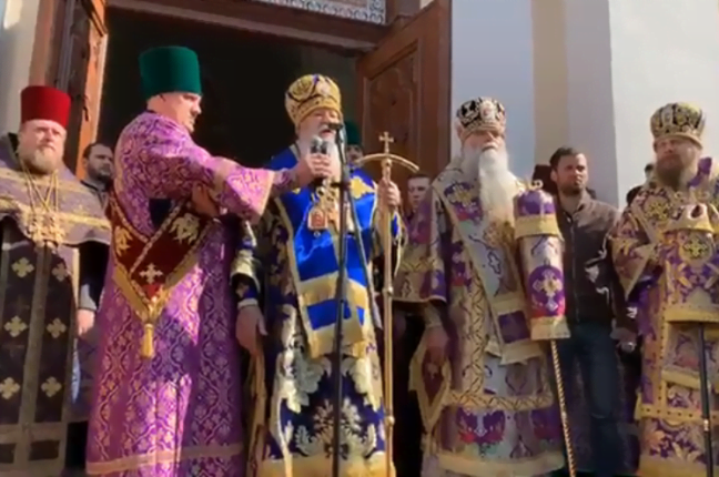 Агафангел похвалил Труханова и призвал паству идти голосовать (видео)