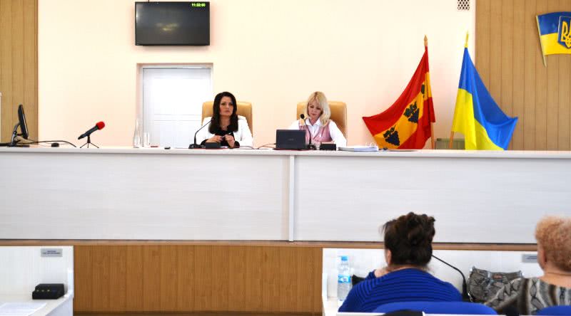 Депутаты Аккермана отправили в отставку секретаря городского совета Ольгу Ципуленко и назначили её заместителем мэра