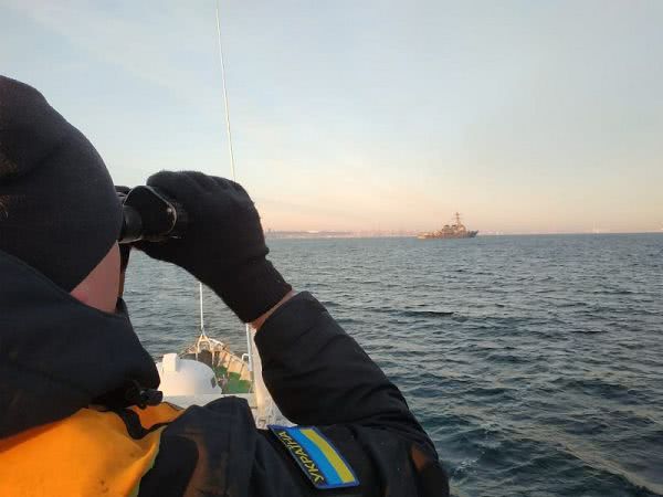 Восемь бойцов срочной службы впервые вышли в море после выпуска из учебного центра Морской охраны в Измаиле