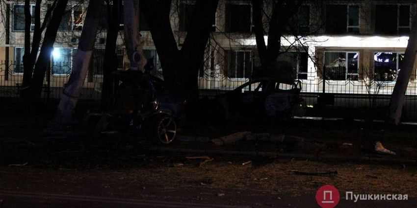 BMW розірвало на частини. Що відомо про смертельну ДТП в Одесі, причиною якої могли стати вуличні гонки