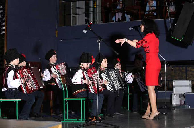 Юные артисты из Криничного завоевали гран-при международного фестиваля