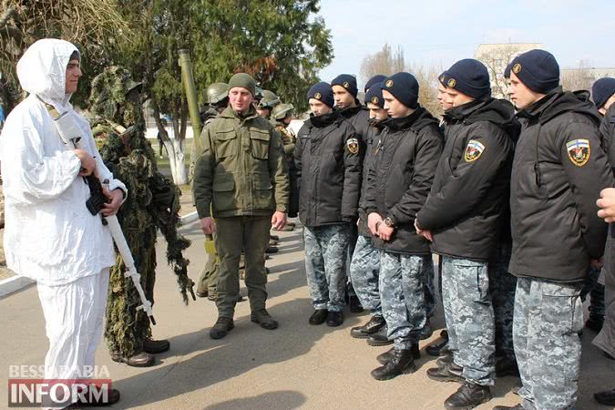 Территорию батальона Нацгвардии в Измаиле сегодня "оккупировали"...школьники