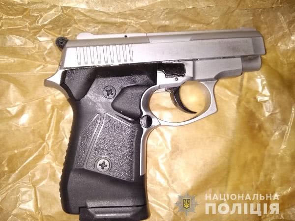 В Одесской области рецидивист застрелил пенсионерку и ее внука ради банковской карточки