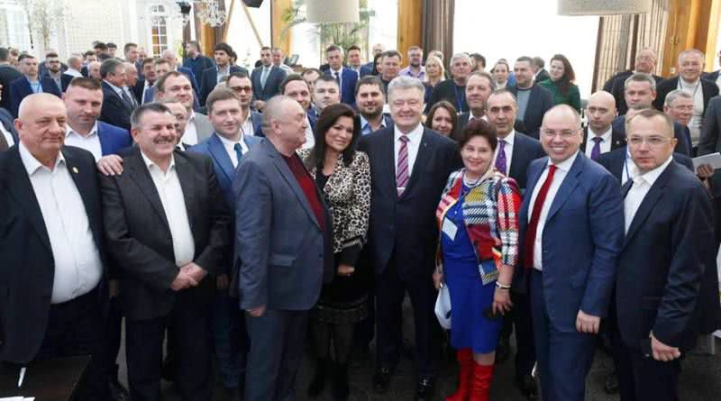 Мэра Аккермана заручилась поддержкой Петра Порошенко и снова передумала покидать свой пост