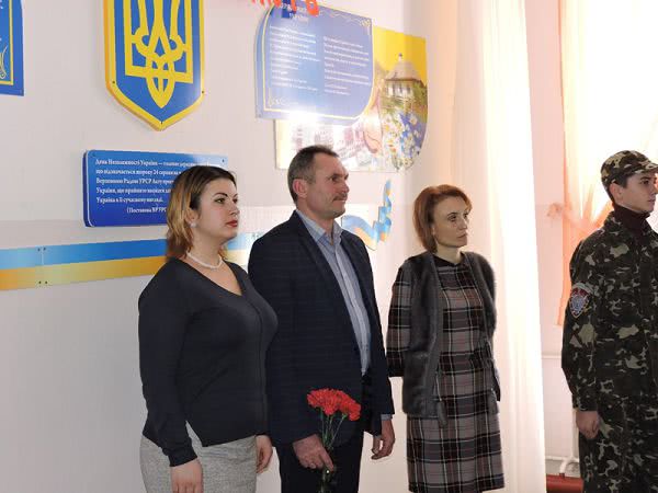 Помнит школа, помнит село, помнит вся Измаильщина: в Каменке почтили память погибшего в АТО морского спецназовца