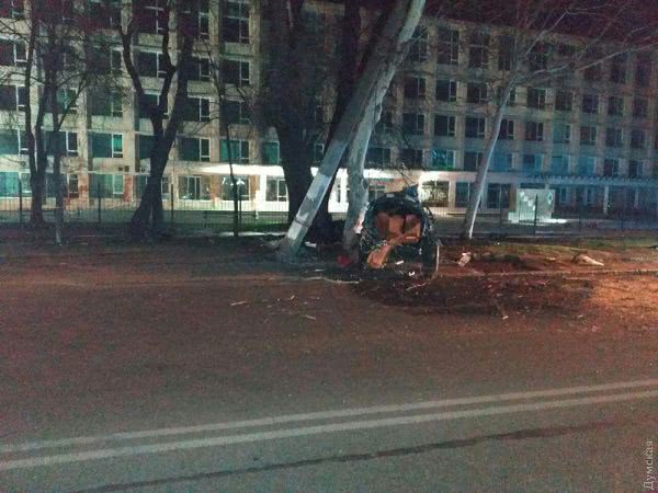 В Аварии возле одесского Политеха погибли дети крупных одесских бизнесменов В Аварии возле одесского Политеха погибли дети крупных одесских бизнесменов