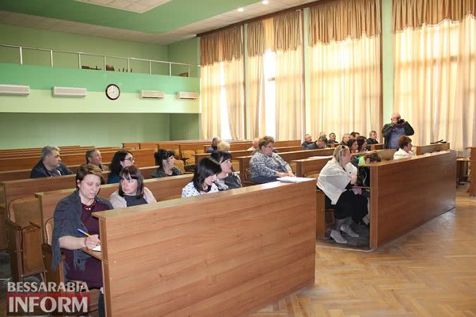 Специалисты пытаются избежать прорыва дамбы на 108 км Дуная, а государство задерживает финансирование работ