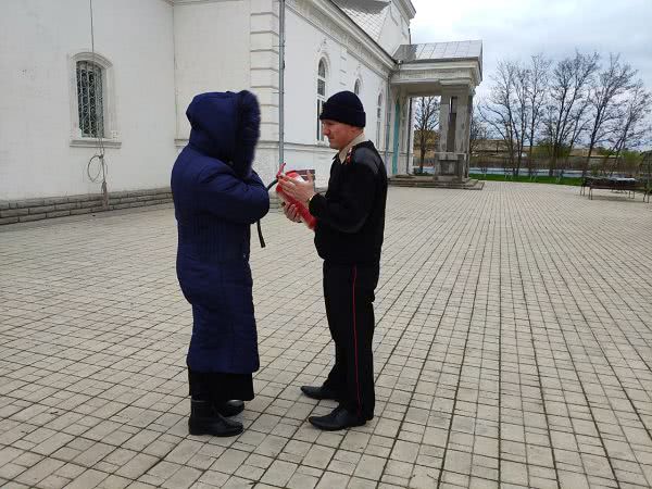 Священнослужителей Килийского района накануне Пасхи учили правилам пожарной безопасности и работы с огнетушителями