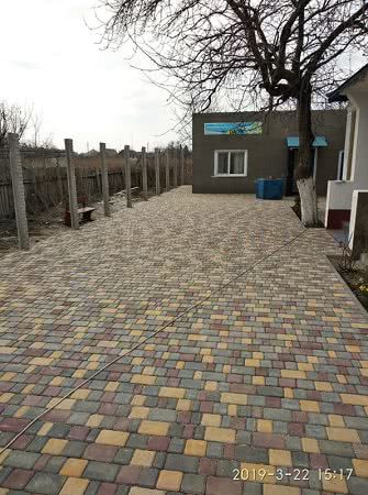 В Мологовской ОТГ благоустроили двор музыкальной школы