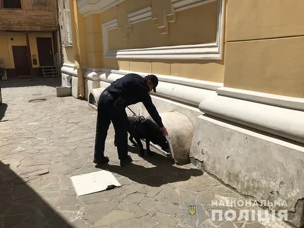 В Одесской области накануне Пасхи все церкви и храмы проверяют на взрывоопасные вещества