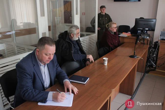 Дело «Виктории»: в суде дочитали выводы новой экспертизы, а пограничники не сказали, выехал ли из Украины важный свидетель