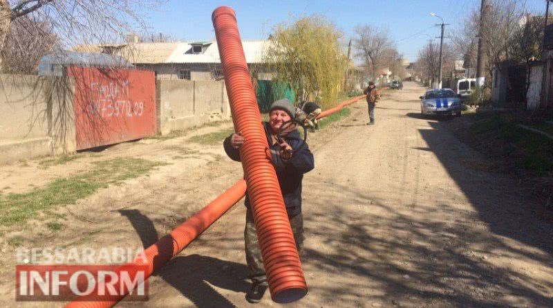 В Аккермане начались ремонтные работы на аварийном канализационном коллекторе