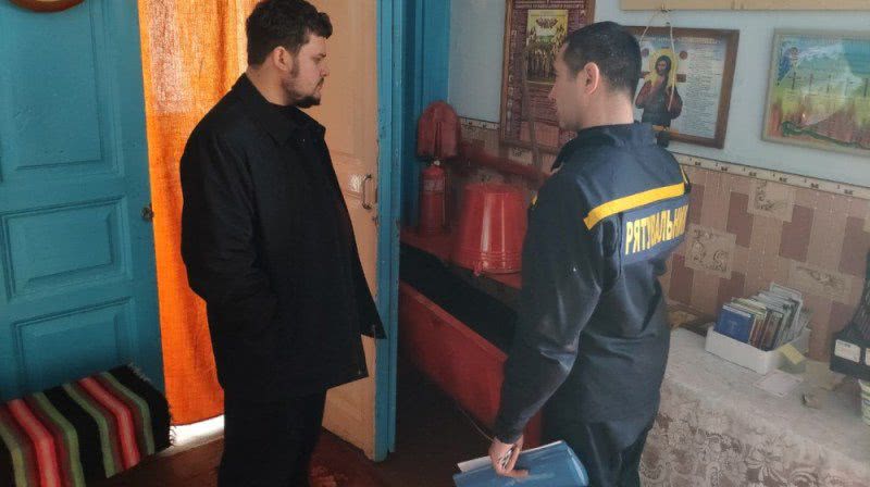 Спасатели Белгород-Днестровского проверяют храмы района перед пасхальными праздниками