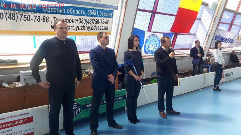 Одесская область: в городе Южный состоялся пасхальный турнир по флорболу
