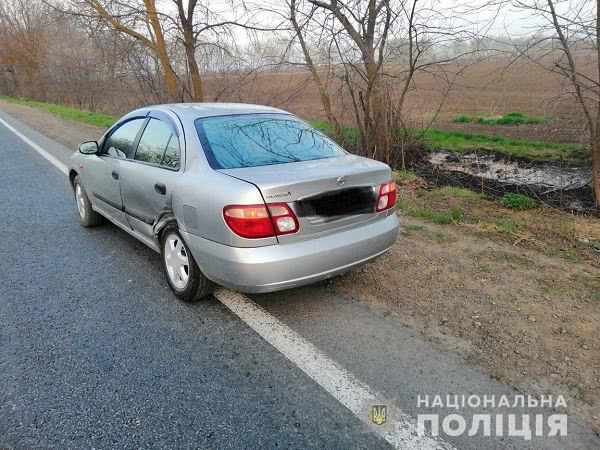 Под Одессой перевернулся автомобиль: трое человек пострадали. Фото
