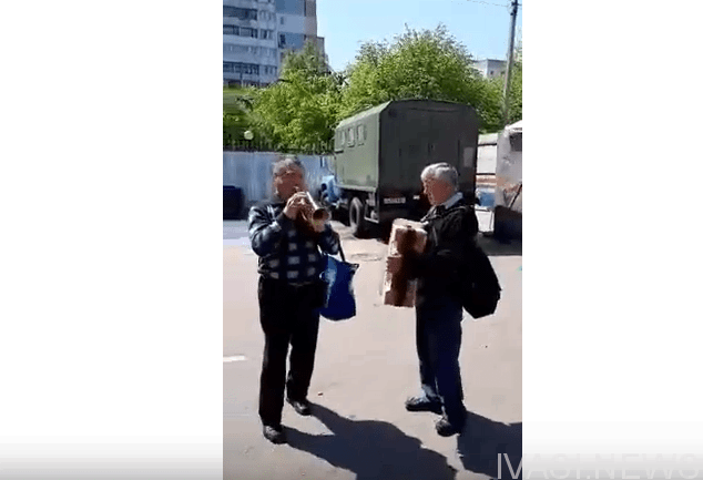 В Одессе некоторые уже празднуют — репортаж с Киевского рынка (видео)