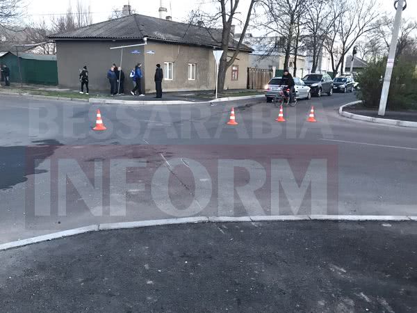 В Измаиле в результате ДТП перевернулась маршрутка с пассажирами, есть пострадавшие