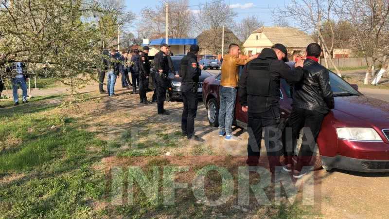 Спецоперация на въезде в Измаил: полиция задержала криминальных авторитетов