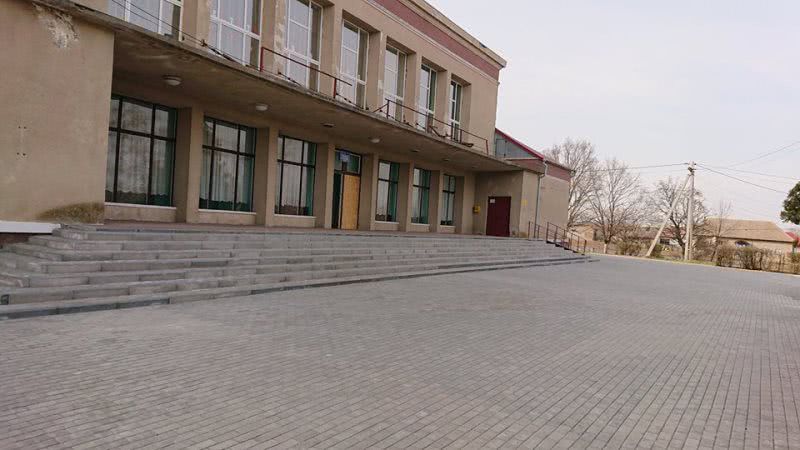 Болградский р-н: в Васильевке ремонтируют сельский ДК, в котором находится Центр болгарской культуры