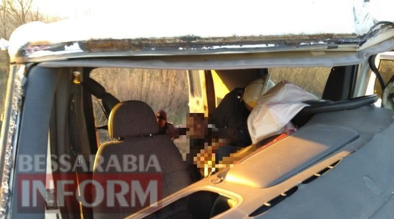 Смертельная авария возле ПП "Удобное": столкнулись грузовой микроавтобус и маршрутка. Погиб один из водителей