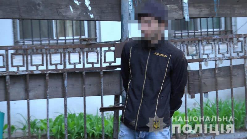 В Одессе угонщик-рецидивист отобрал у мужчины автомобиль вместе с документами