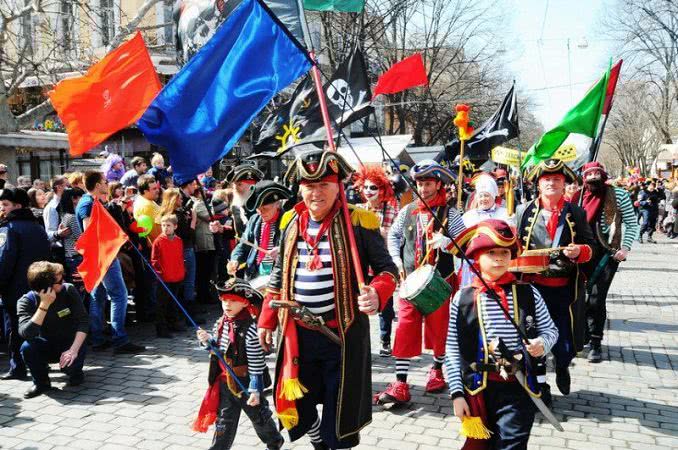 В Одессе стартовала Юморина: яркие фото праздника