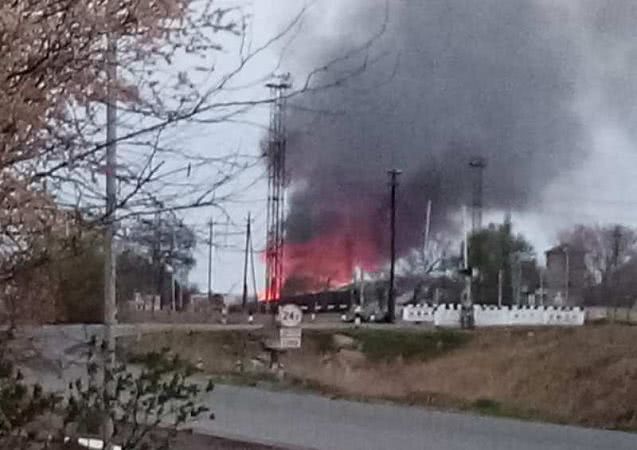 Вчера в Арцизе жителей города напугало огромное пламя, которое могло перекинуться на детский садик