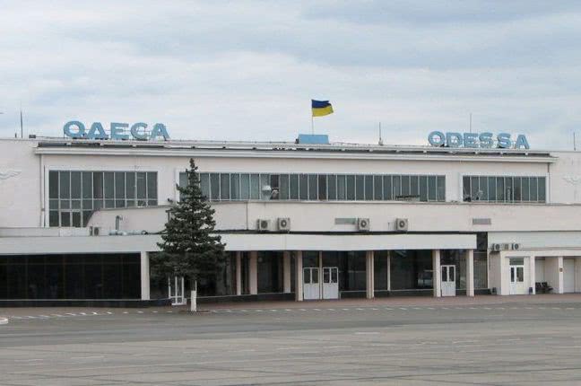Одесский аэропорт выделил 40 млн гривен на ремонт взлетно-посадочной полосы