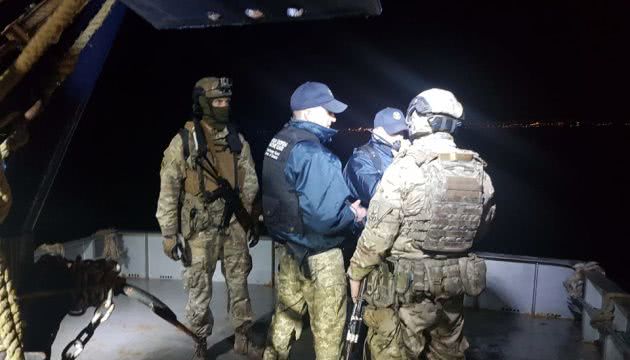 Прикордонники затримали три турецькі судна, які йшли до Одеси