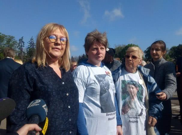 Команда Новинского почтила память жертв одесской трагедии на Куликовом поле