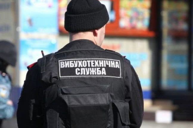Одесса: взрывчатку ищут в четырех гостиницах