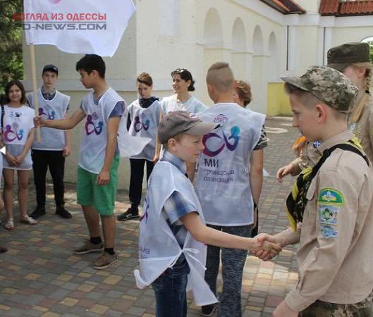 В Одесской области школьники провели акцию «День Земли»