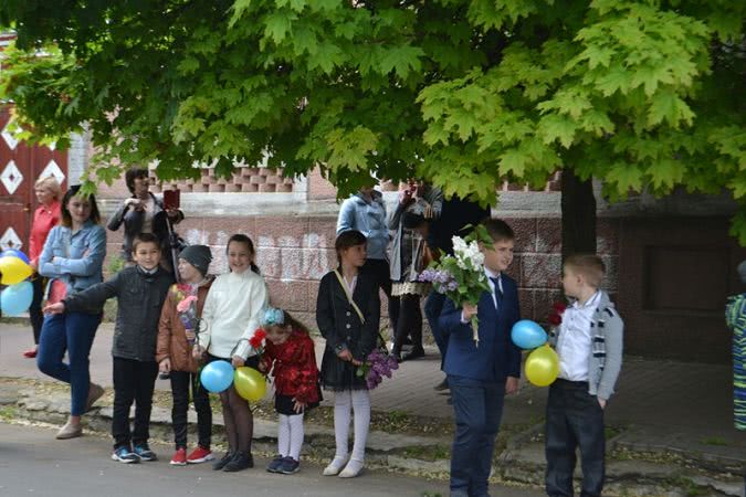 Живой коридор, митинг-реквием, выставка и праздничный концерт: в Белгород-Днестровском отметили День Победы